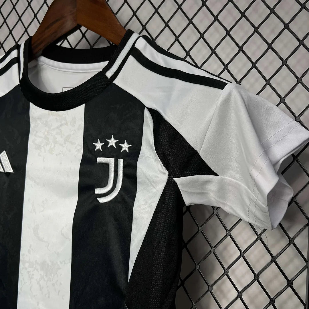 Juventus 2024/25 Home Kids Kit