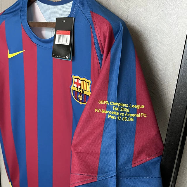 Barcelona 2005/06 Home Retro Jersey