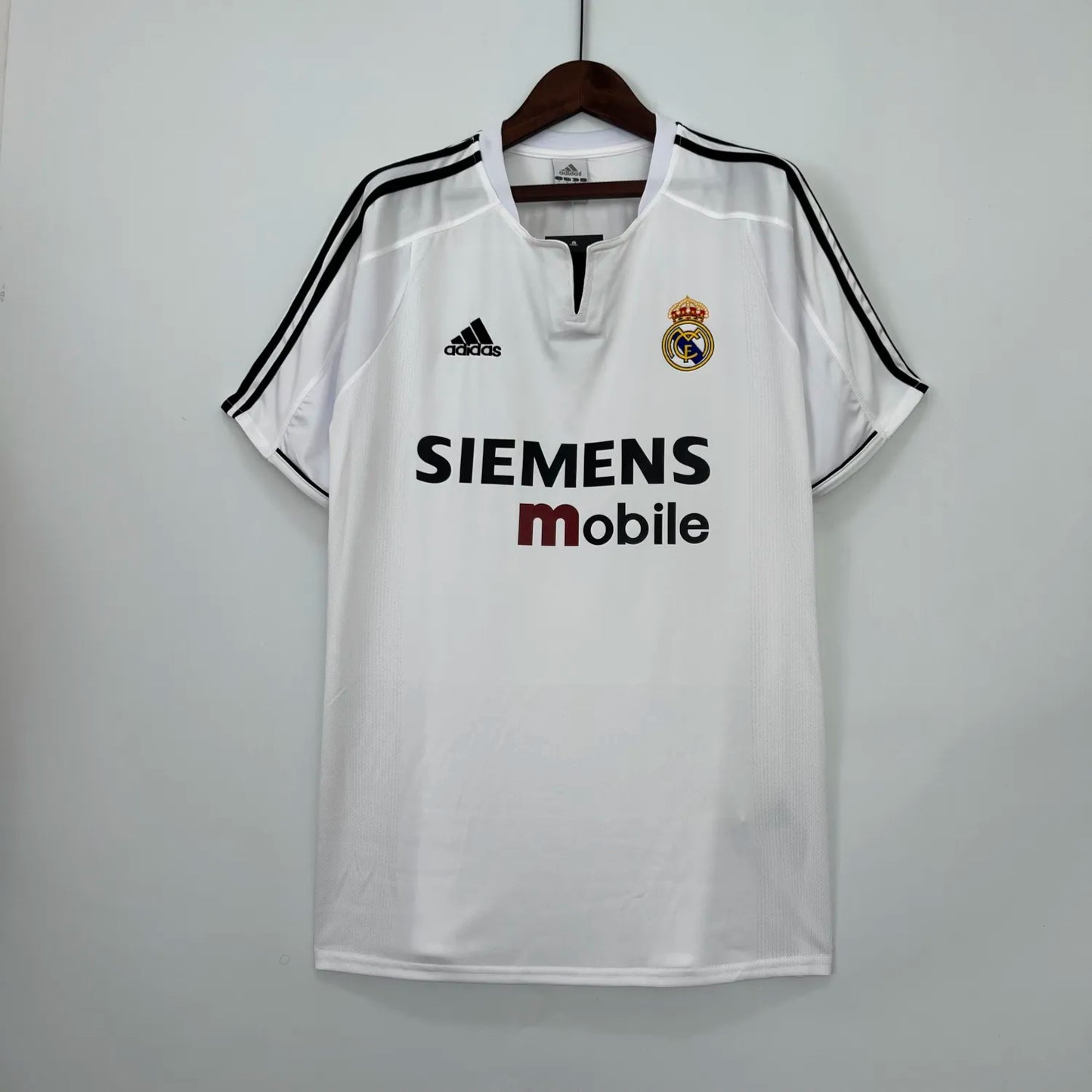 Real Madrid 2003/04 Home Retro Jersey