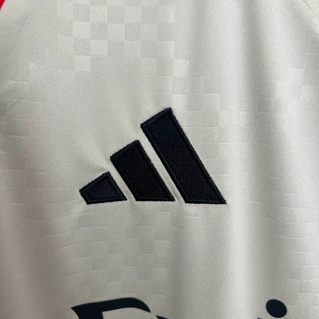 Benfica 2025/26 Away Jersey