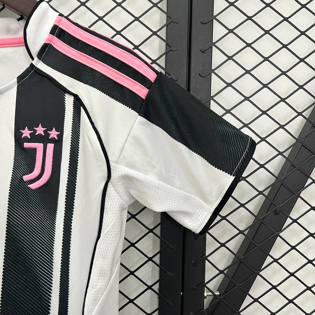 Juventus 2025/26 Home Kids Kit