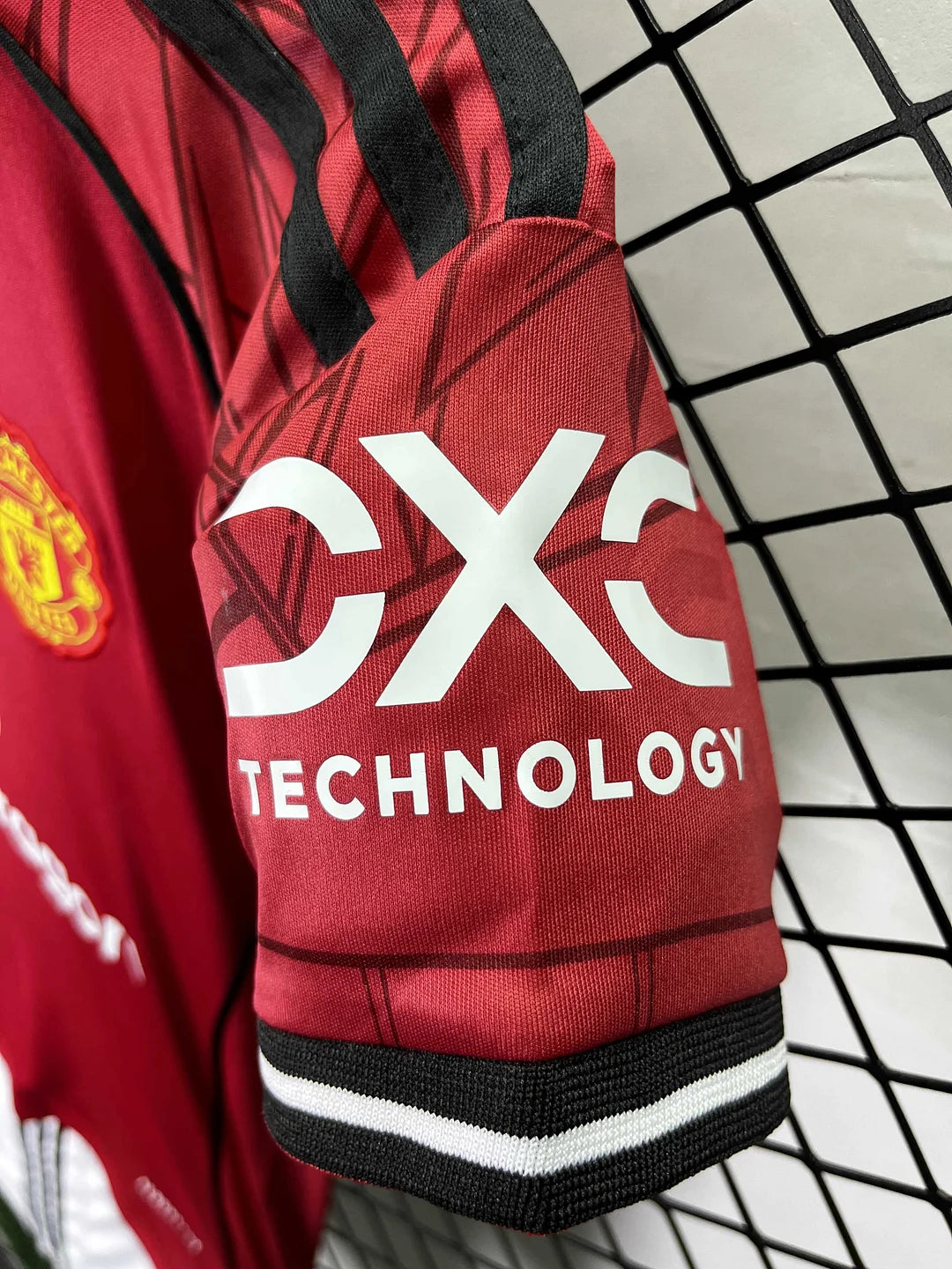 Manchester United 2025/26 Home Kids Kit