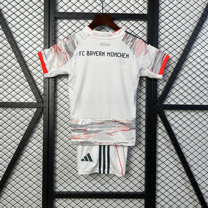 Bayern Munich 2025/26 Away Kids Kit