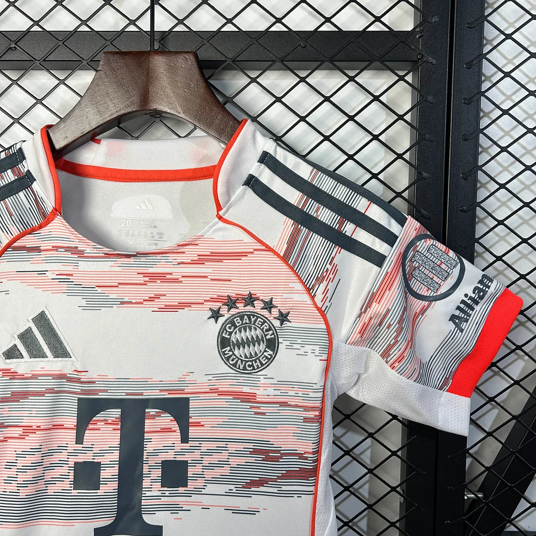 Bayern Munich 2025/26 Away Kids Kit