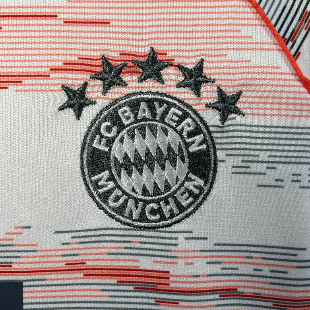 Bayern Munich 2025/26 Away Kids Kit