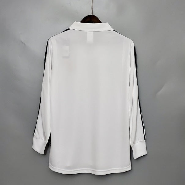 Real Madrid 2001/02 Home Retro Jersey