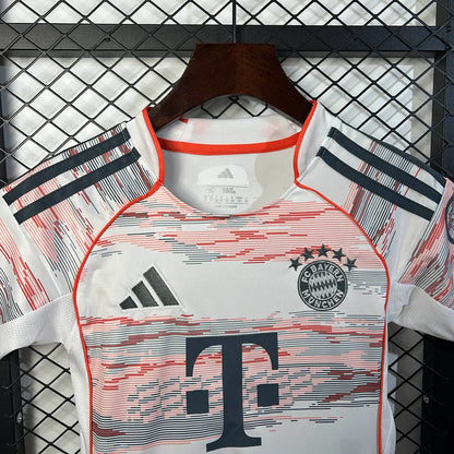 Bayern Munich 2025/26 Away Kids Kit