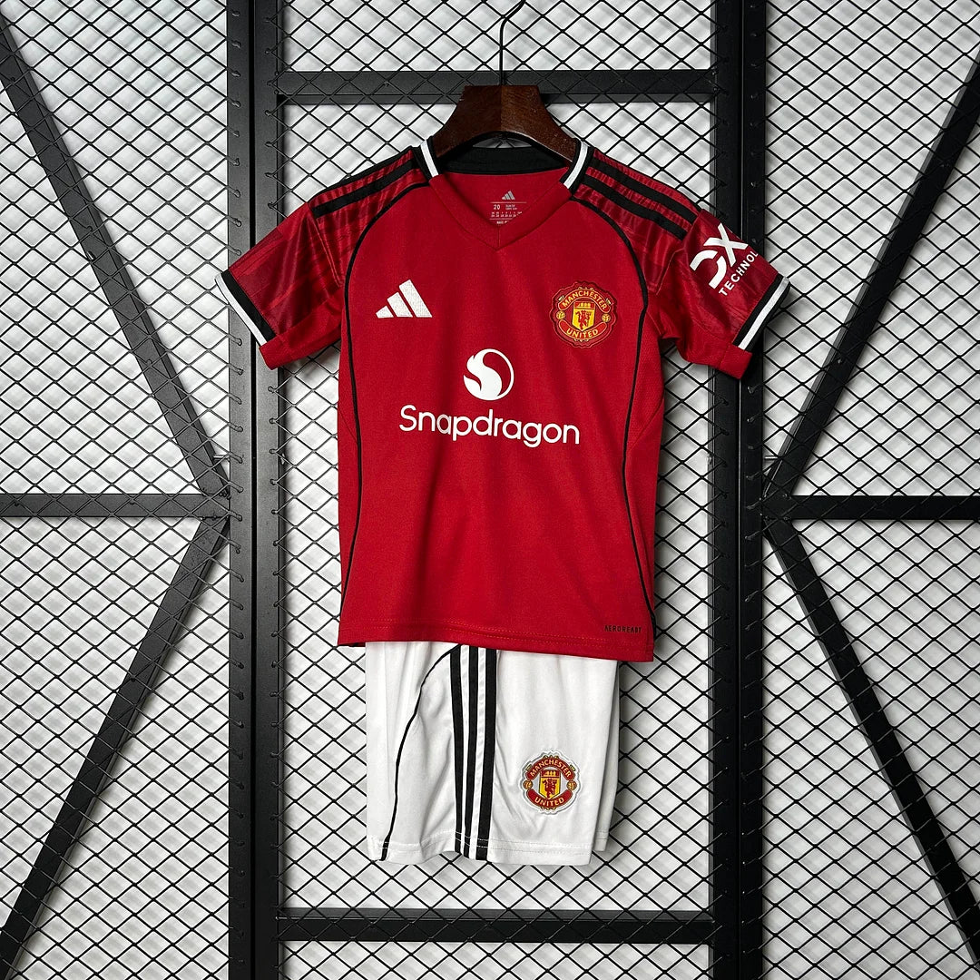 Manchester United 2025/26 Home Kids Kit