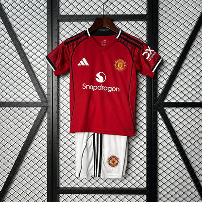 Manchester United 2025/26 Home Kids Kit