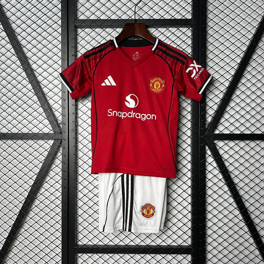 Manchester United 2025/26 Home Kids Kit