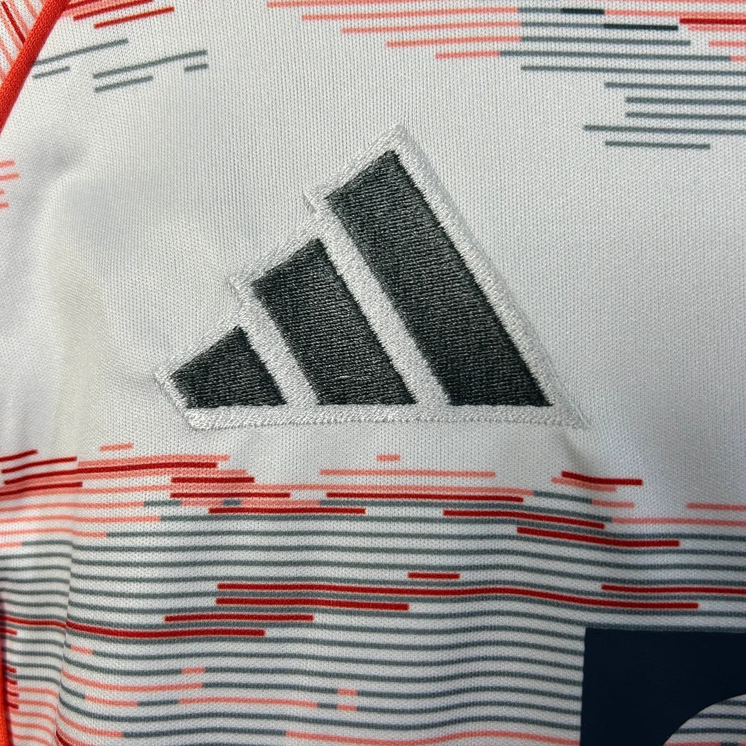 Bayern Munich 2025/26 Away Kids Kit